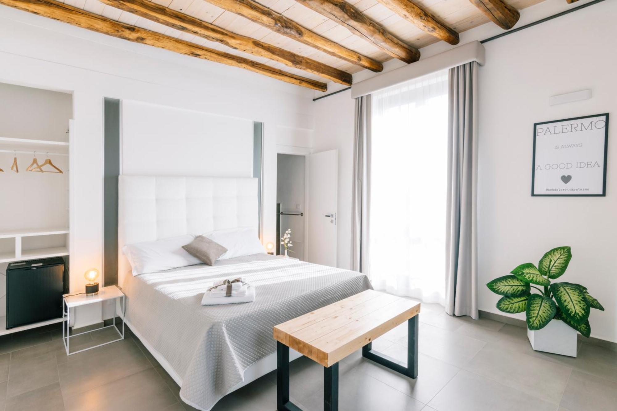 Bnb Dolcevita Gold Apartamento Palermo Exterior foto